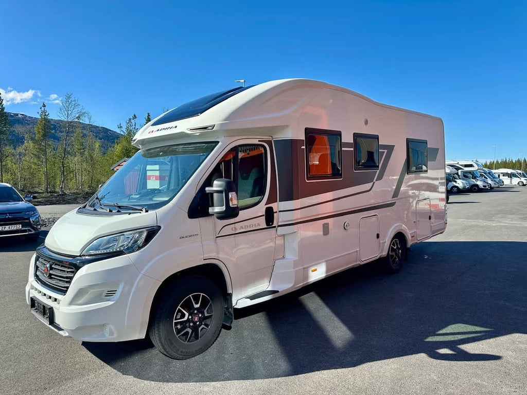 Adria Coral Plus 670SLT