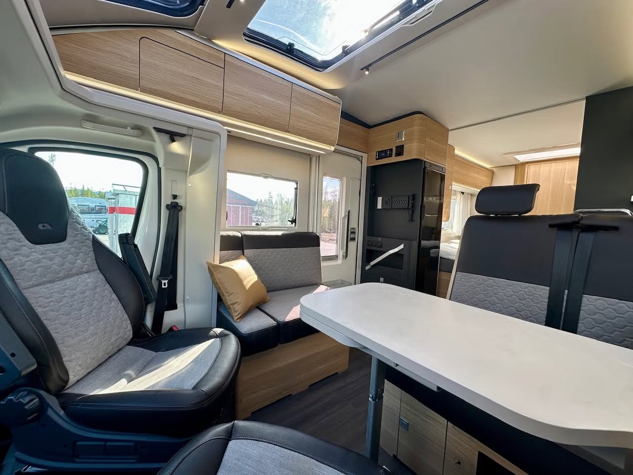 Adria Coral Plus 670SLT