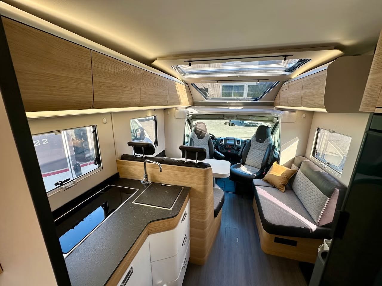 Adria Coral Plus 670SLT