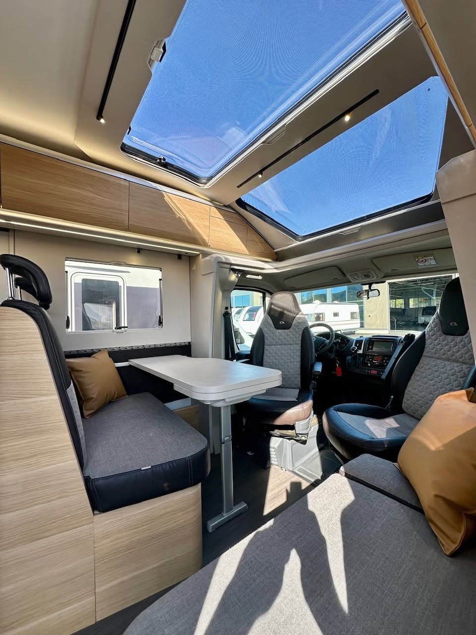 Adria Coral Plus 670SLT