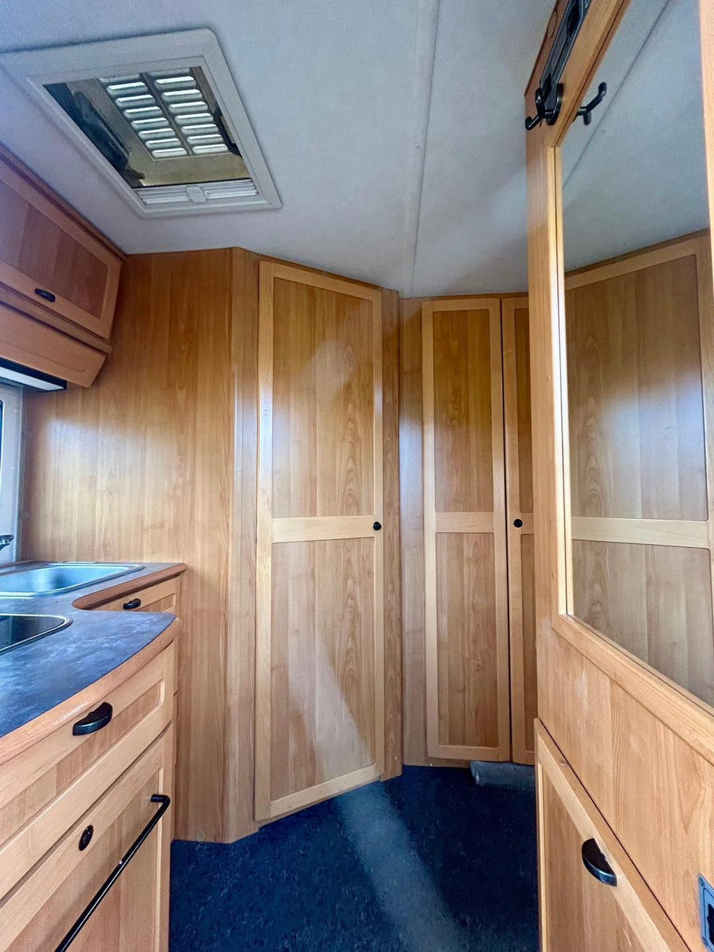 Mercedes-Benz Hymer