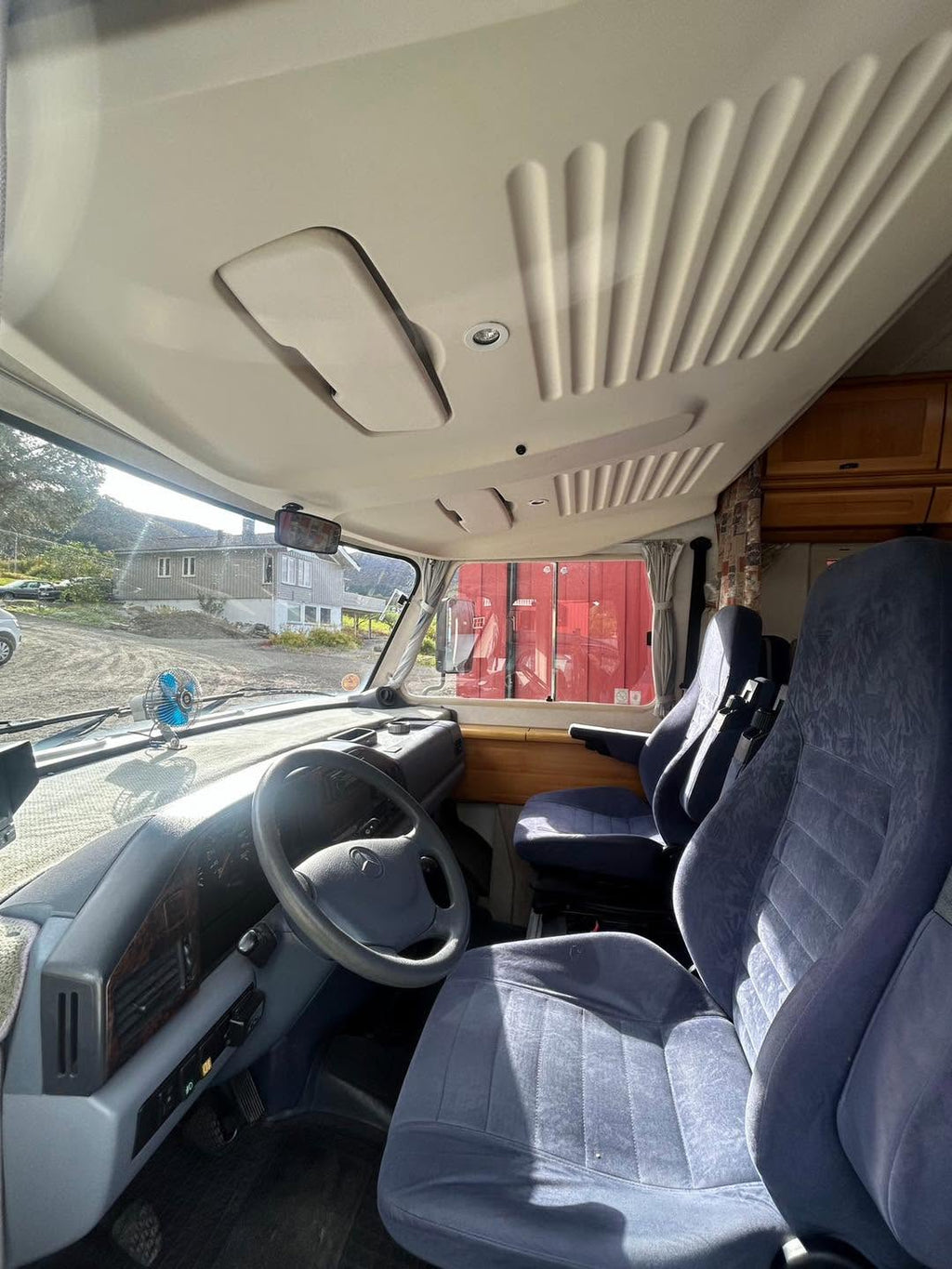 Mercedes-Benz Hymer