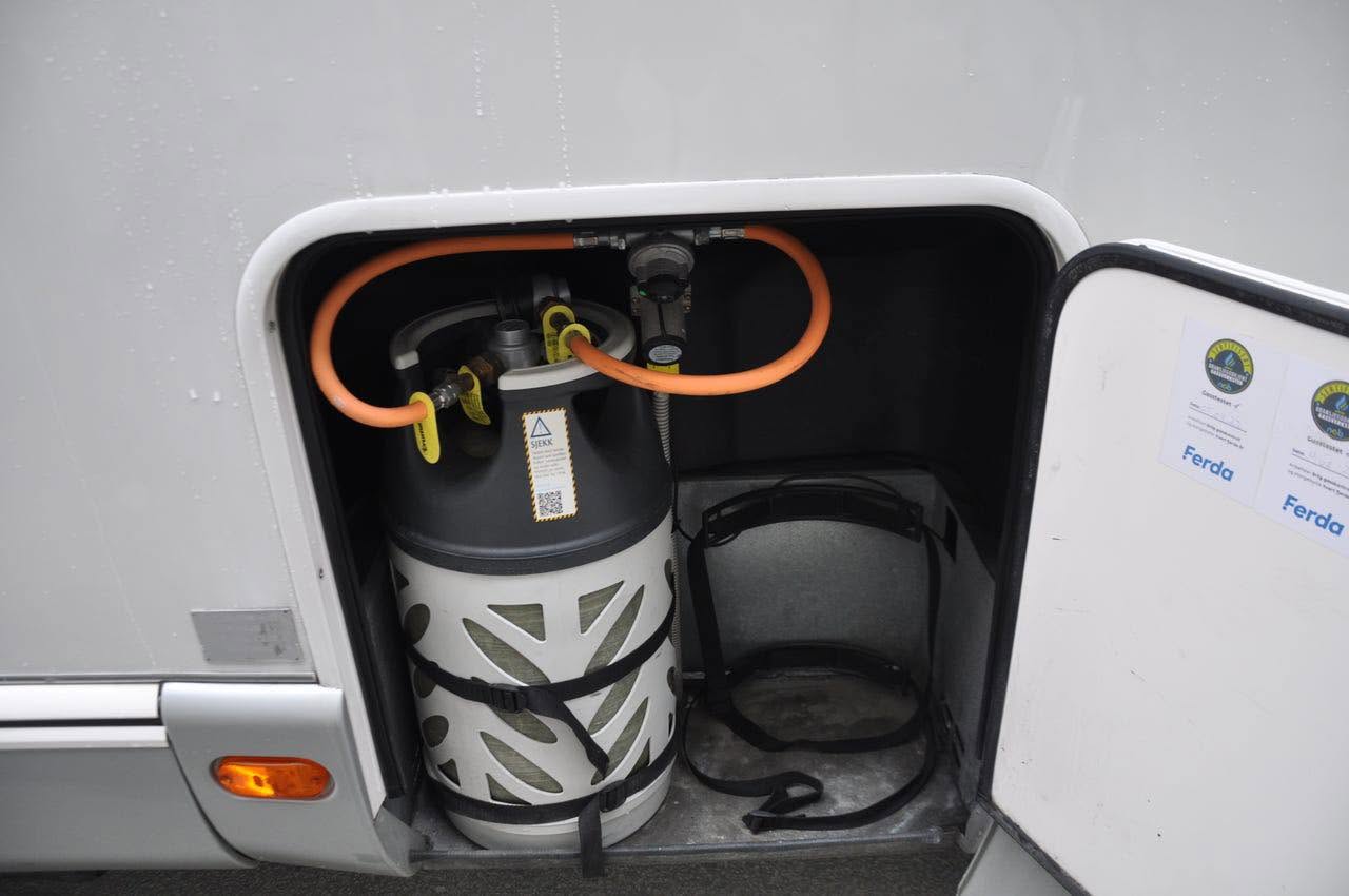 Rapido 9096 3.0L 160cv, Ano 2011