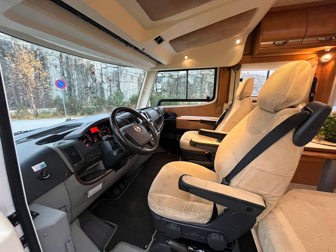 Rapido 9096 3.0L 160cv, Ano 2011