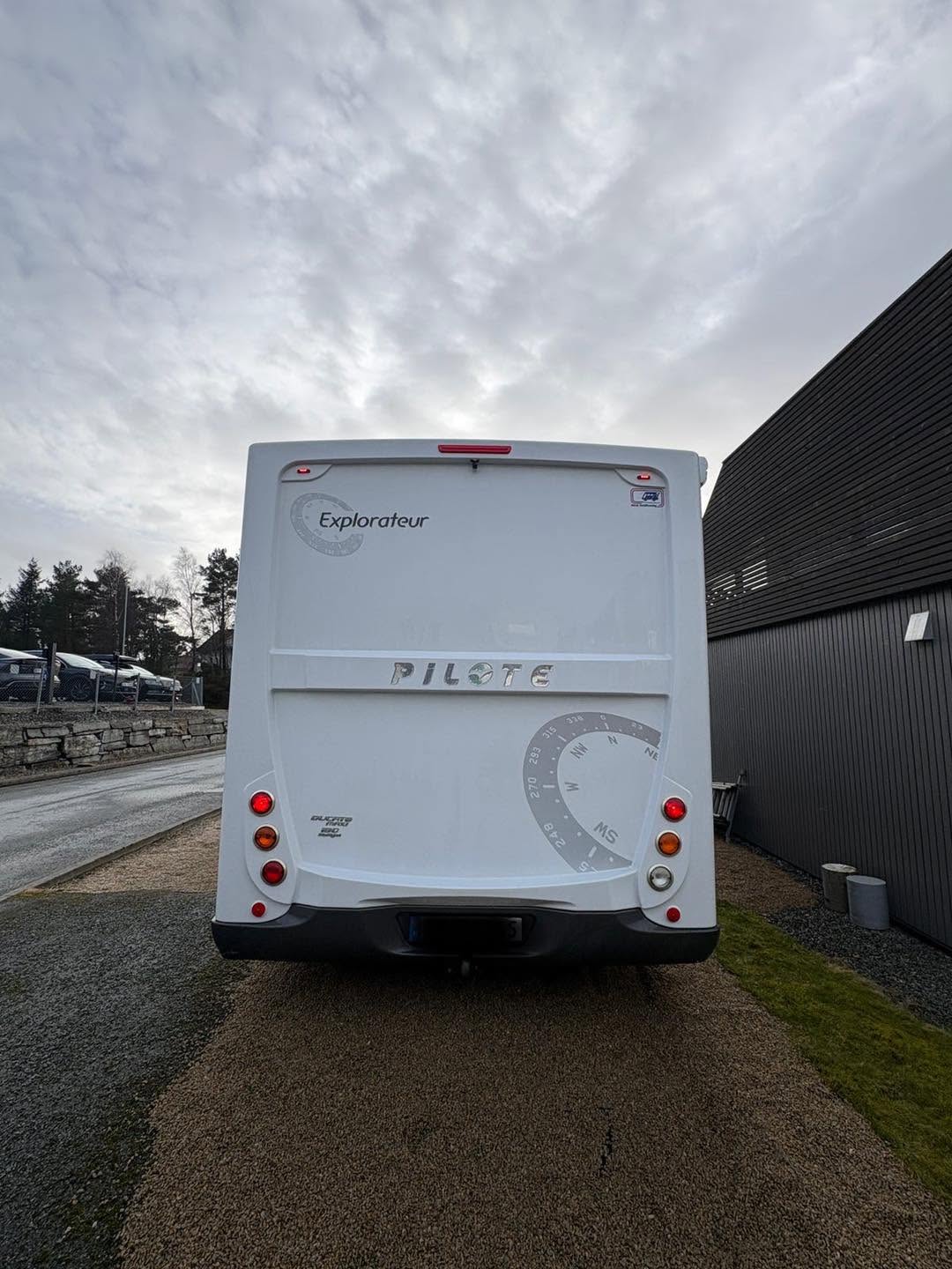 Pilote G742 XLC 2013
