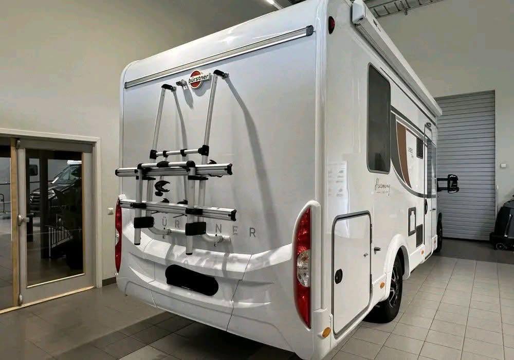Bürstner Lyseo T 700, Automática 2019