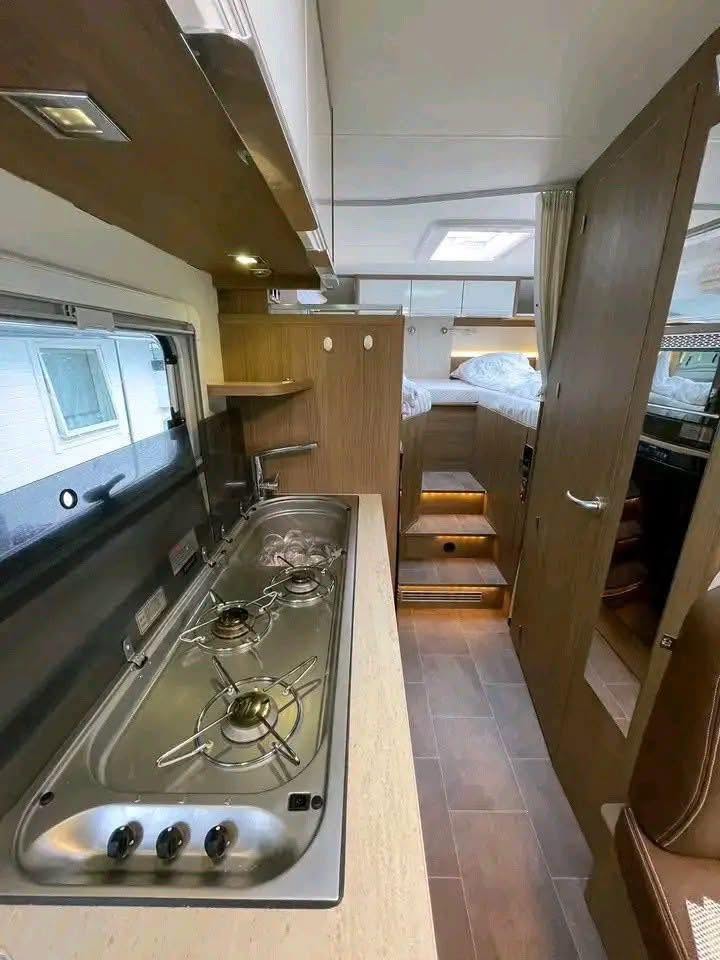 Bürstner Viseo 690 G, Automática 2017