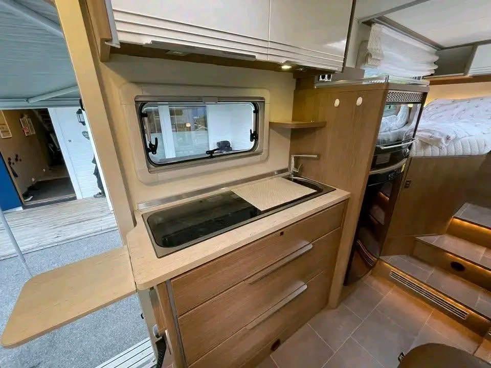 Bürstner Viseo 690 G, Automática 2017
