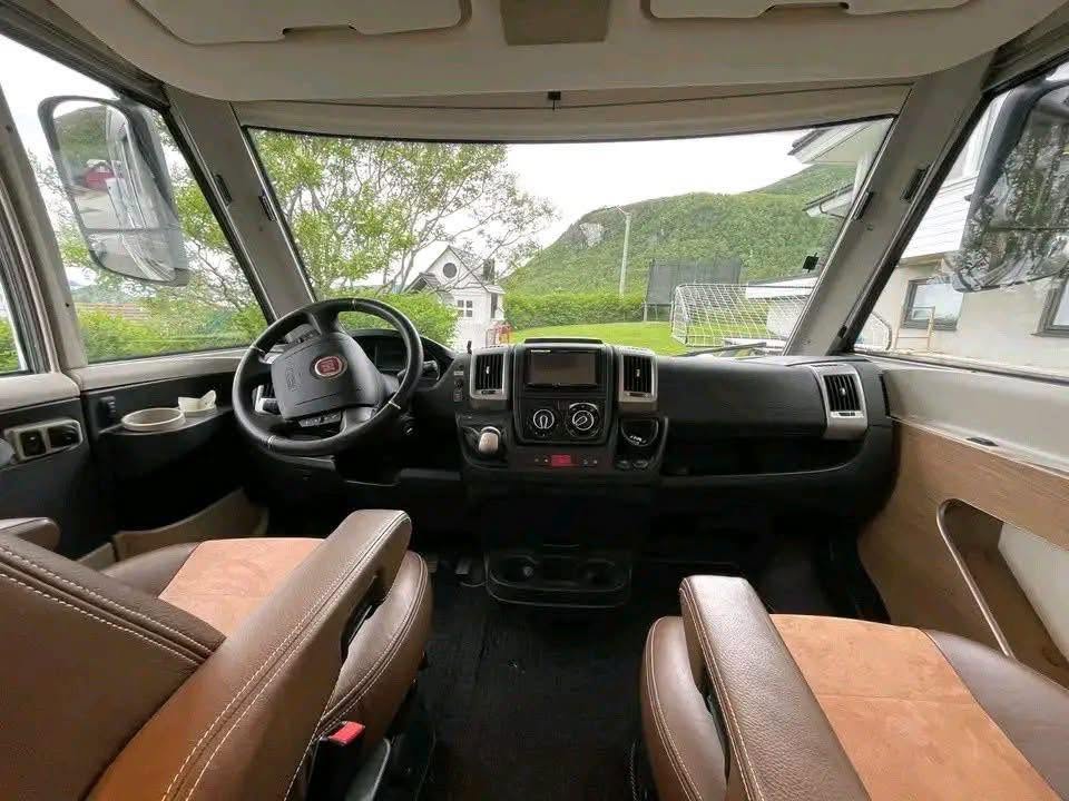 Bürstner Viseo 690 G, Automática 2017