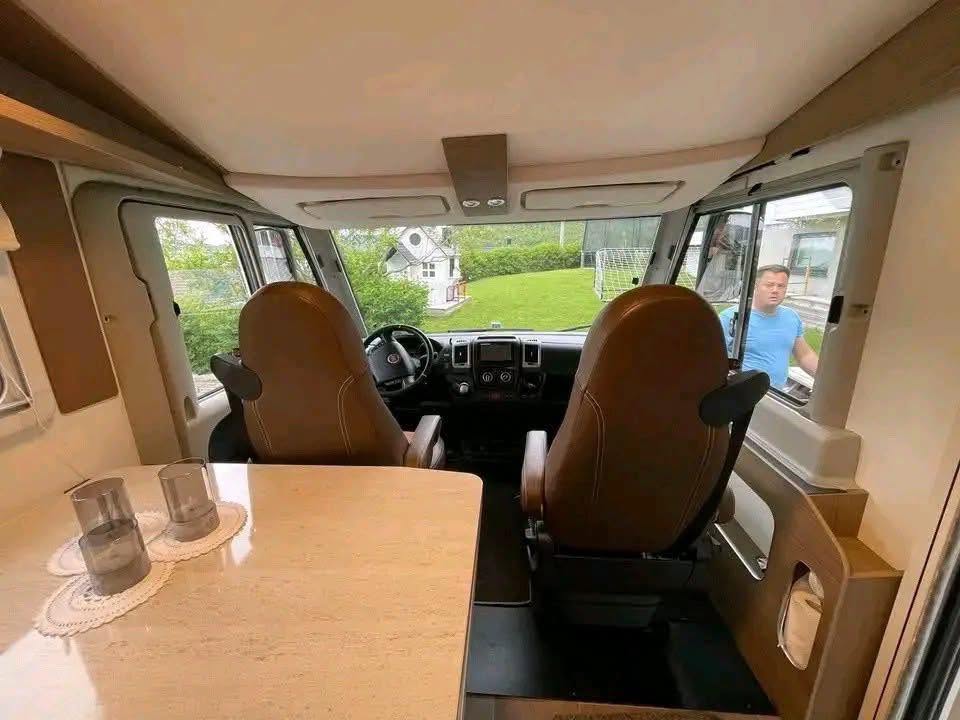Bürstner Viseo 690 G, Automática 2017