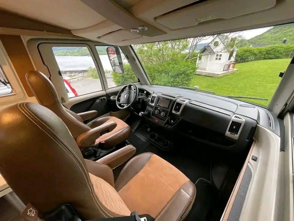 Bürstner Viseo 690 G, Automática 2017