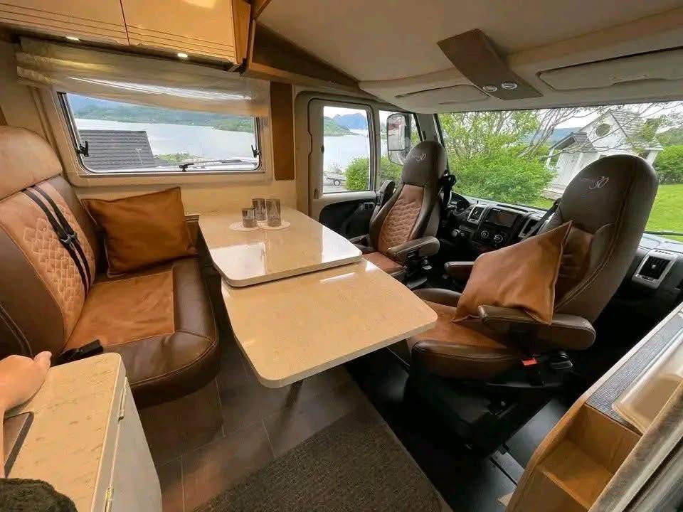 Bürstner Viseo 690 G, Automática 2017